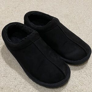 Cat and Jack kids size 4 Slip-On Shoes/clogs/slippers